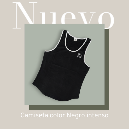 camiseta tirantes fitness negra con ribetes blancos