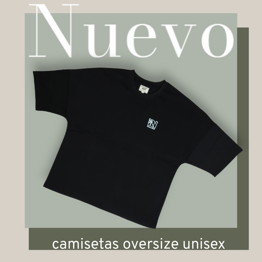 camiseta oversize negra