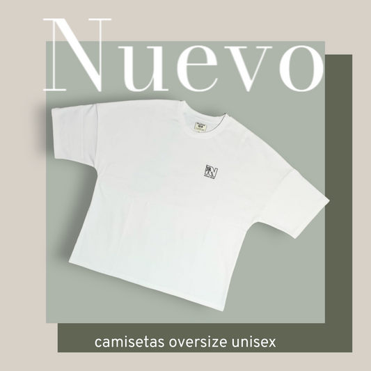 camiseta oversize blanca